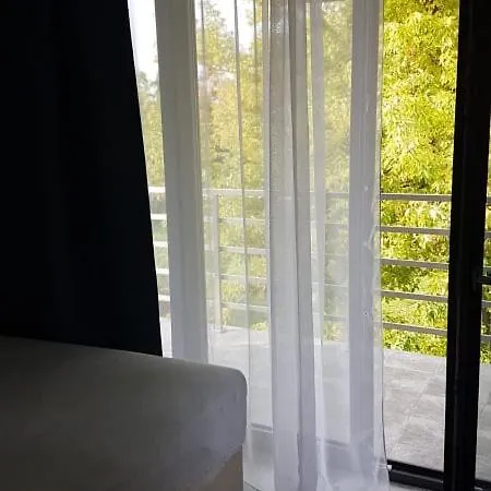 Komfort Kwatera * Blizne Laszczynskiego
